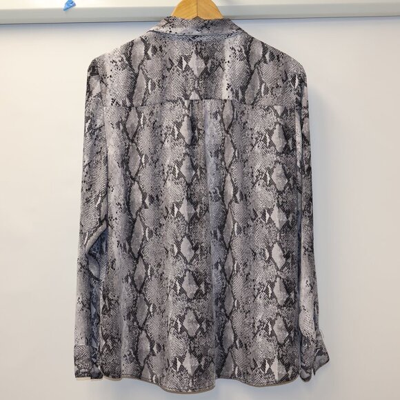 New York & Company Button Front Back Yoke, Cuffs Sz XL Chic Snake Print Blouse - Picture 10 of 14